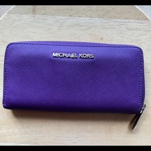 Michael Kors all-around zipper purple wallet
